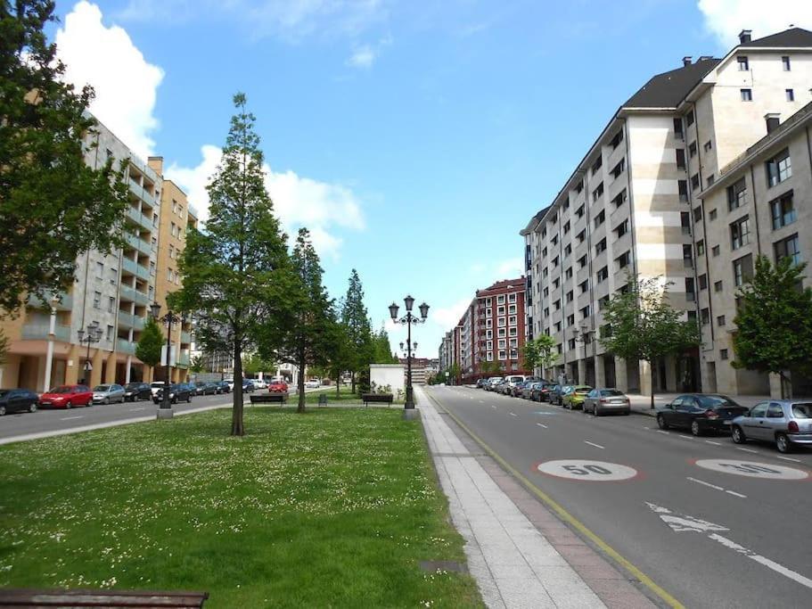 ¡Al Lado De La Clinica Oftalmologica Vega! Apartment โอเบียโด ภายนอก รูปภาพ