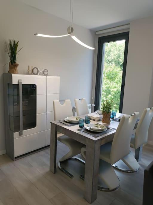 ¡Al Lado De La Clinica Oftalmologica Vega! Apartment โอเบียโด ภายนอก รูปภาพ
