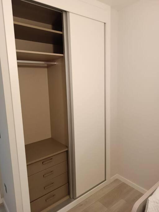 ¡Al Lado De La Clinica Oftalmologica Vega! Apartment โอเบียโด ภายนอก รูปภาพ
