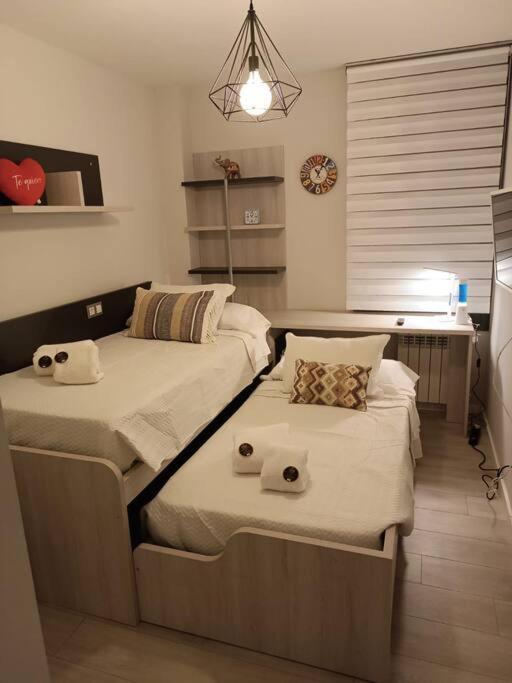 ¡Al Lado De La Clinica Oftalmologica Vega! Apartment โอเบียโด ภายนอก รูปภาพ