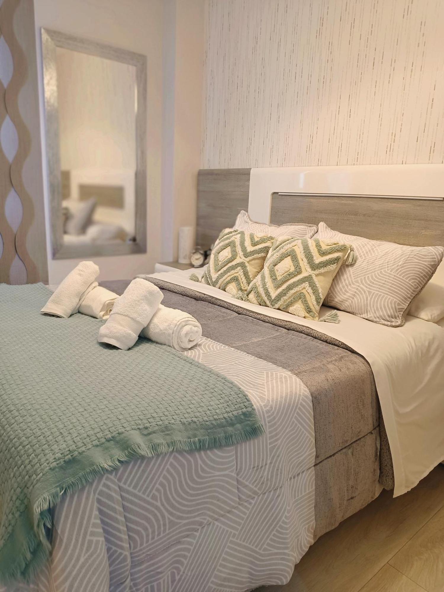 ¡Al Lado De La Clinica Oftalmologica Vega! Apartment โอเบียโด ภายนอก รูปภาพ